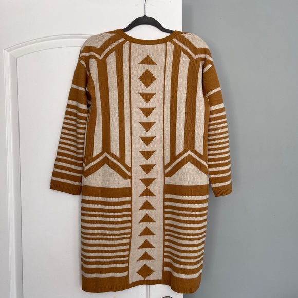 Long Cardigan - Picture 2 of 5